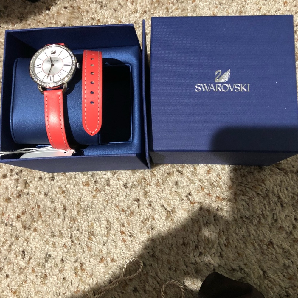 Swarovski watch! Only worn 2x!